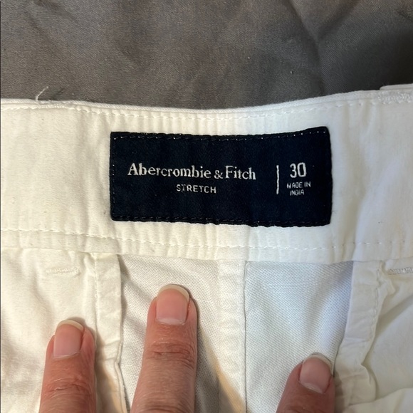 Abercrombie & Fitch White Flat Front Shorts - Picture 2 of 7